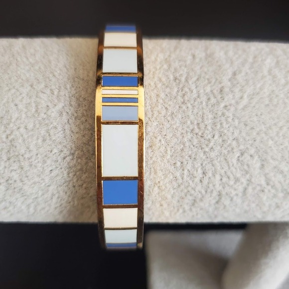 Kate Spade Work Wonders Blue & White Enamel Gold Plate Hinged Bangle Bracelet - Picture 6 of 8